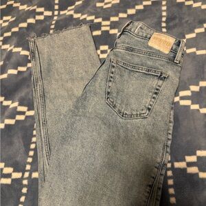 Hollister 00R light blue jeans!
